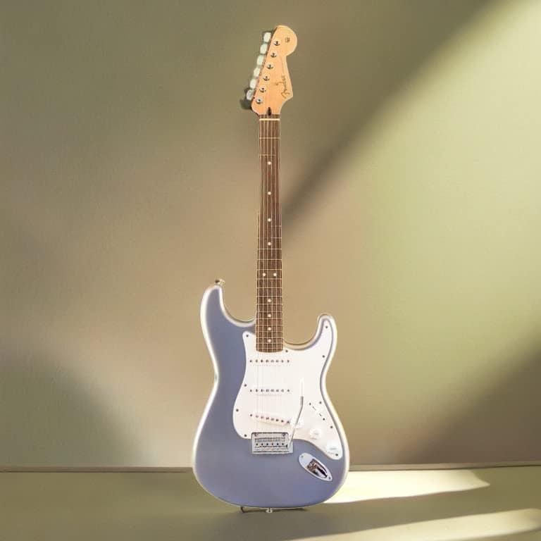Guitarra Eléctrica Fender Player Stratocaster SSS, Plata, - Imagen 9