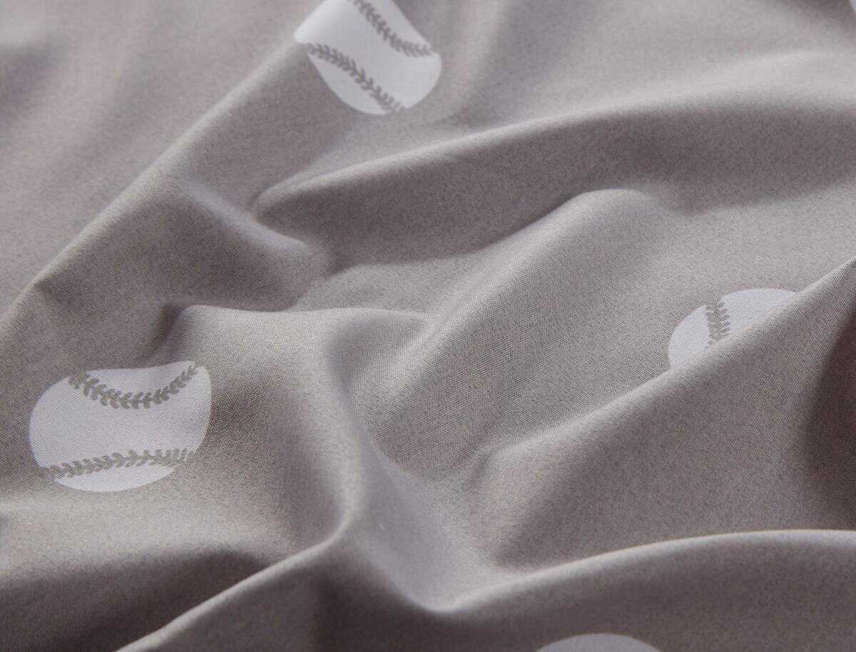 Juego de sábanas deportivas Chezmoi Collection -Gris/Blanco - Imagen 4