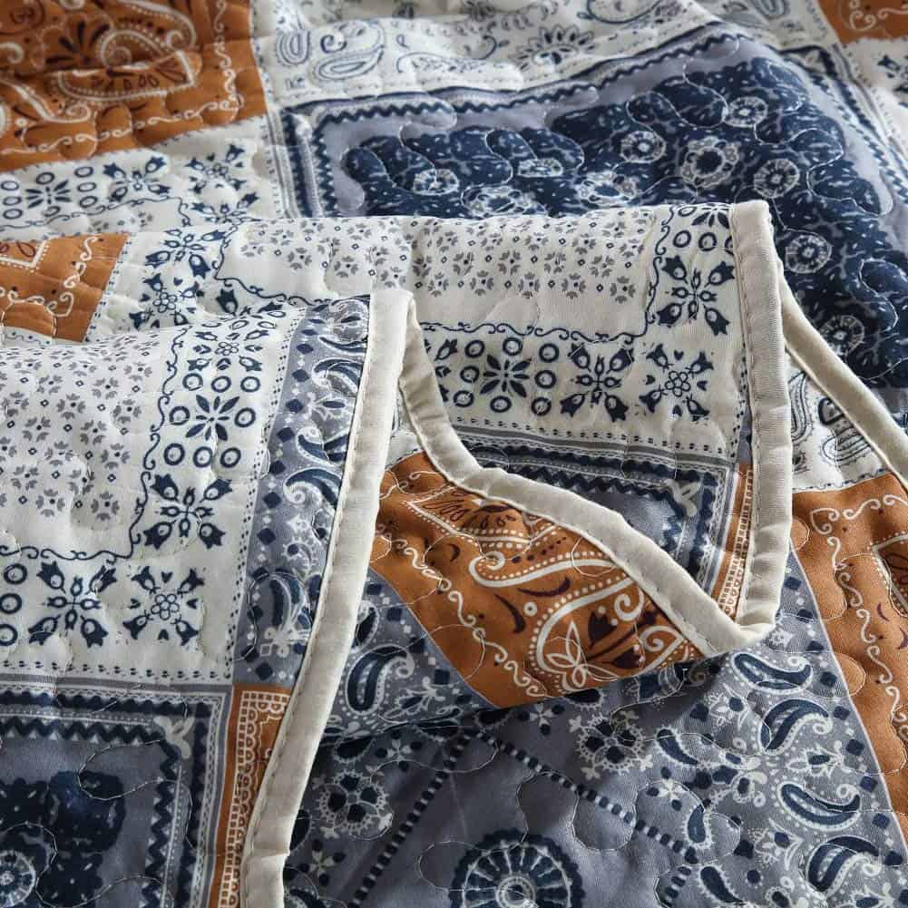 Juego de Colcha con Estampado de Bloques de Color - Imagen 6