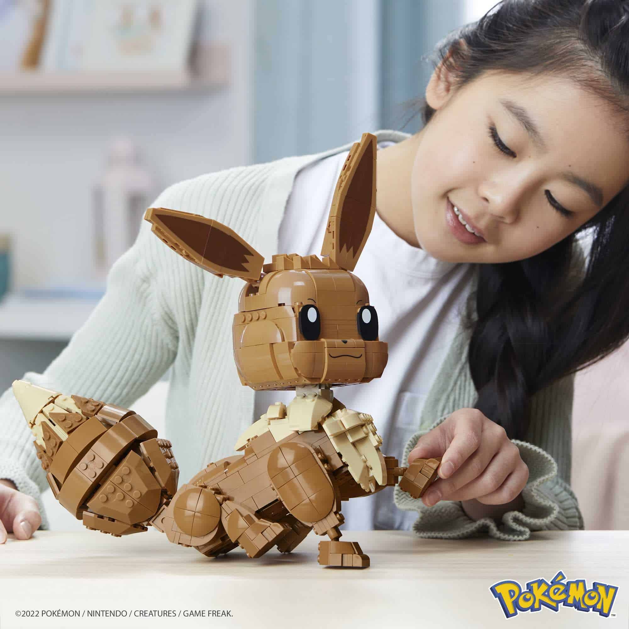 Set de juguetes de construcción Mega Pok�mon Jumbo Eevee - Imagen 4