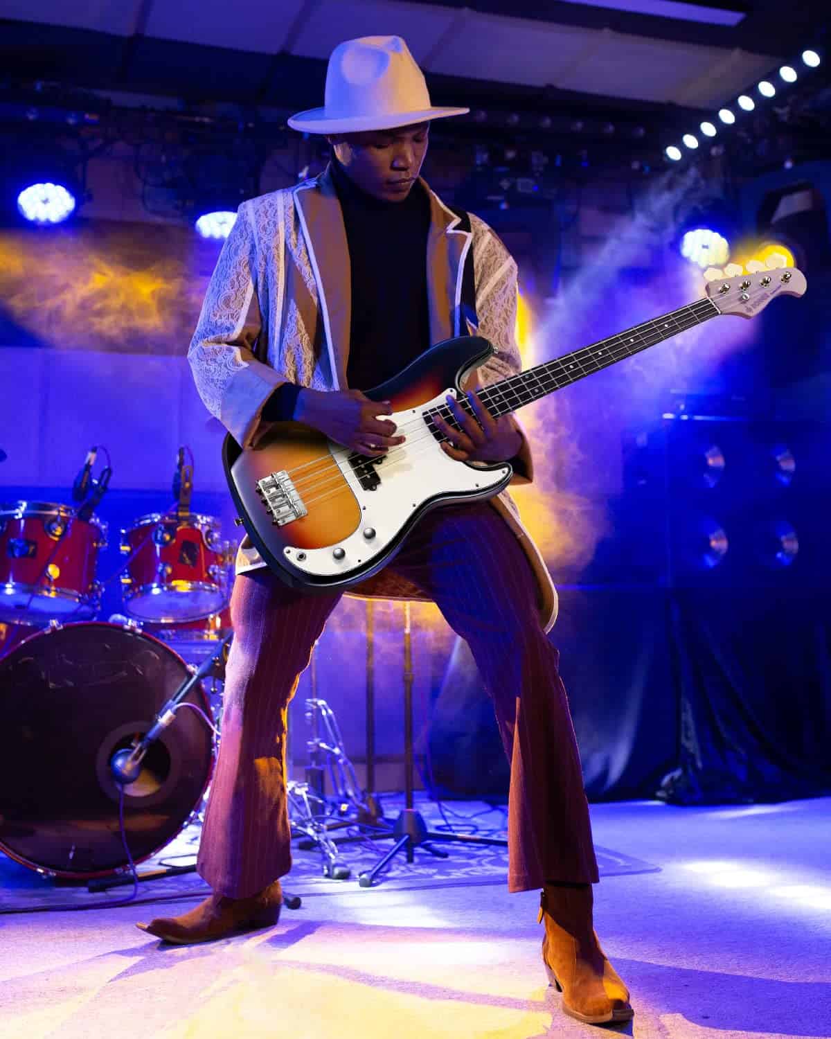 Bajo eléctrico Donner de 4 cuerdas tamaño estándar PB-Style - Imagen 7