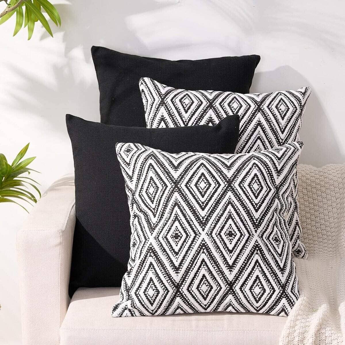 Set de 4 Fundas de Cojín Decorativas HPUK con Diseño