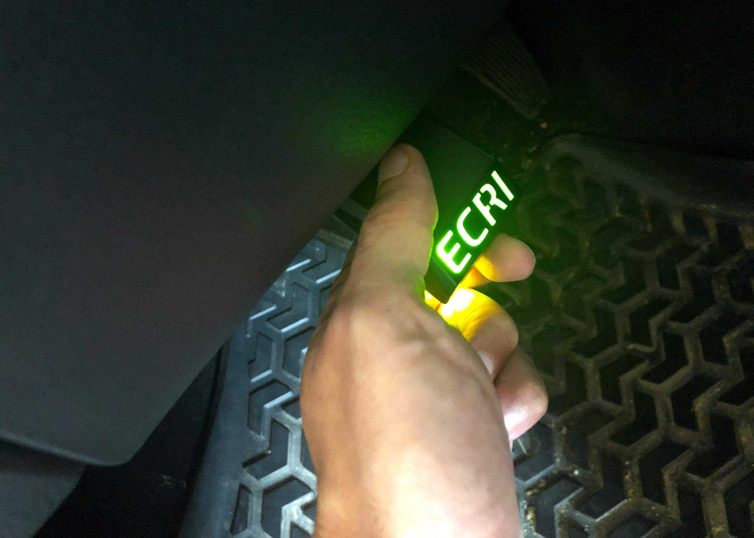 Módulo de Calibración ECRI - Compatible con Jeep Wrangler - Imagen 4