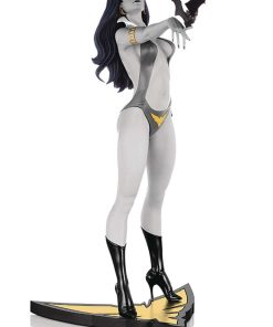 Estátua Dynamite Vampirella 50 Aniversario por José