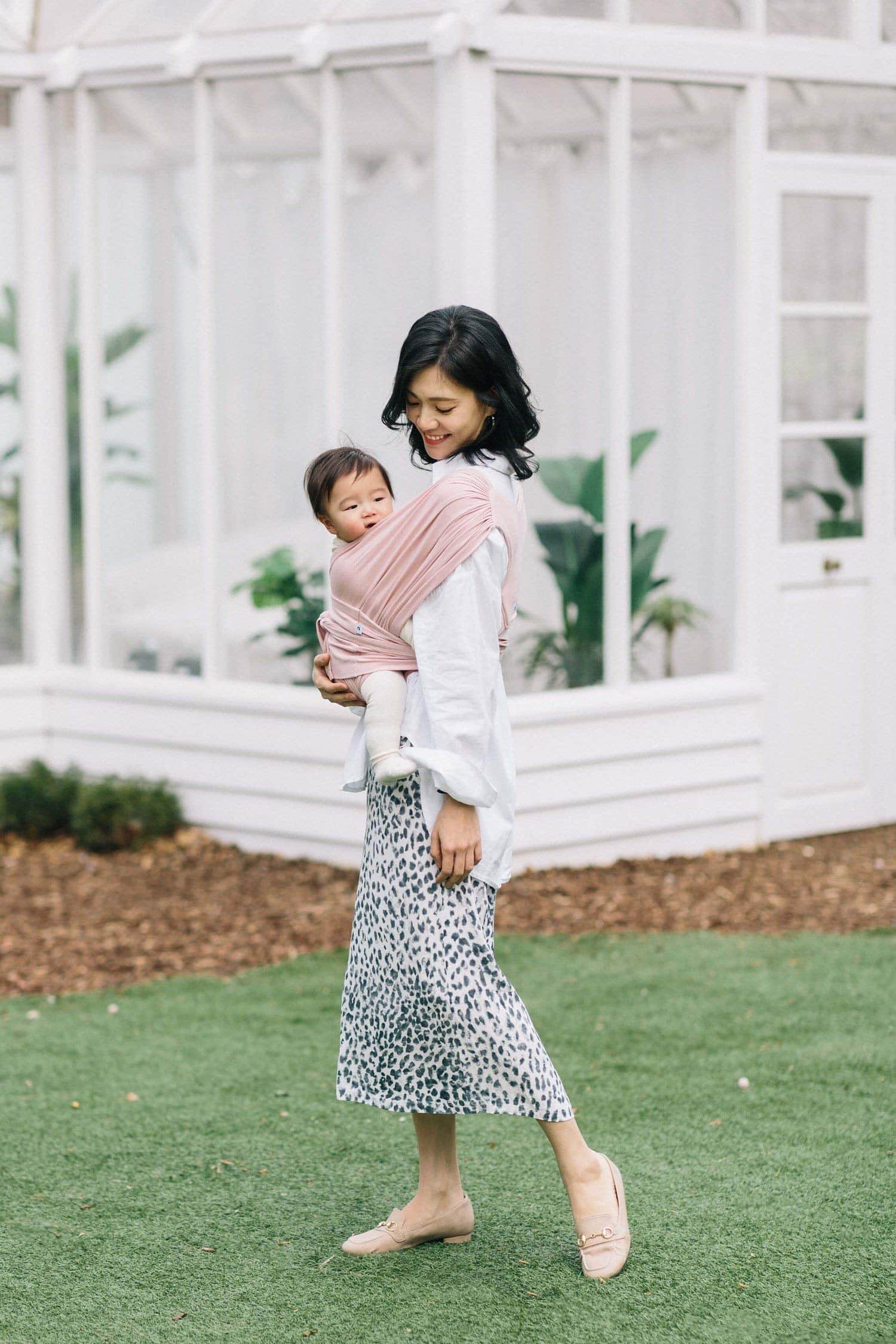 Porta Bebé Elástico Konny Baby Carrier, Fácil de Usar, - Imagen 8