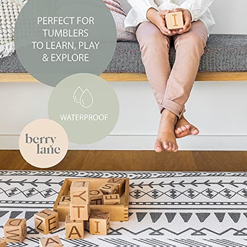 Tapete de Juego para Bebés Berry Lane | Pequeño 4.5 pies x - Imagen 9