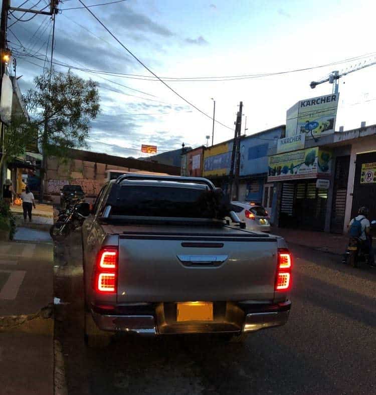 Par de Luces Traseras LED para Auto Compatible con Toyota - Imagen 5