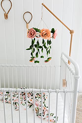 Móvil de cuna de bebé con flores de rosa Sorrel + Fern - Imagen 7