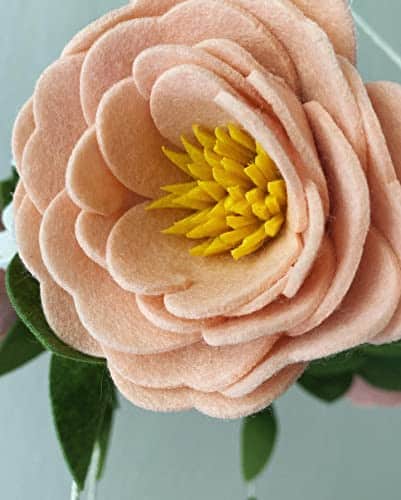 Móvil de cuna de bebé con flores de rosa Sorrel + Fern - Imagen 3