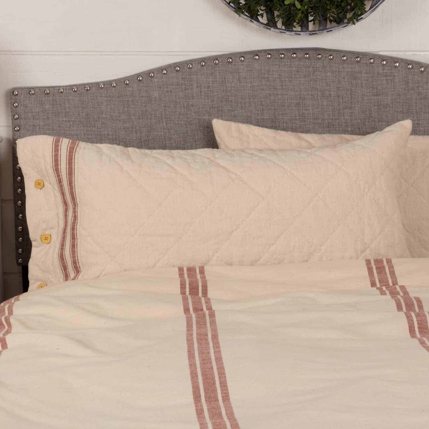 Funda de Almohada Roja King Piper Classics Market Place,