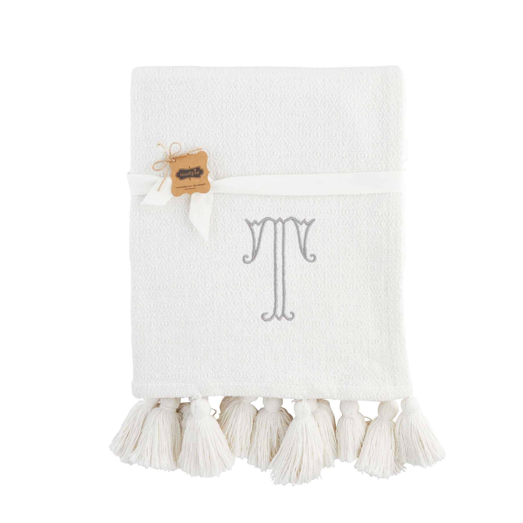Manta Mud Pie Initial White (T), 50" x 60"