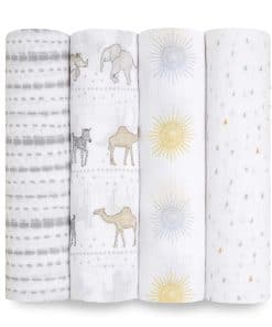 Paquete de 4 cobijas de muselina para bebé aden + anais