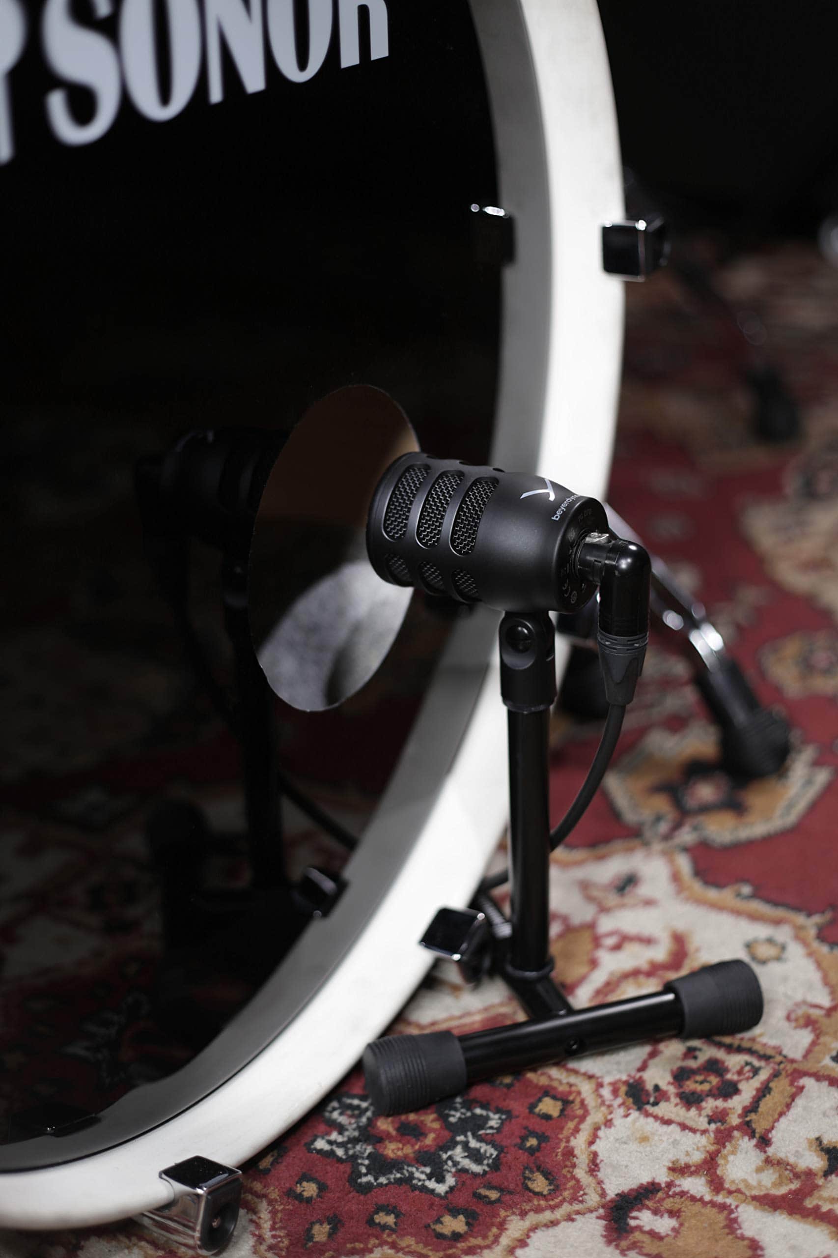 Micrófono dinámico beyerdynamic TG D70 para bombo - Imagen 5