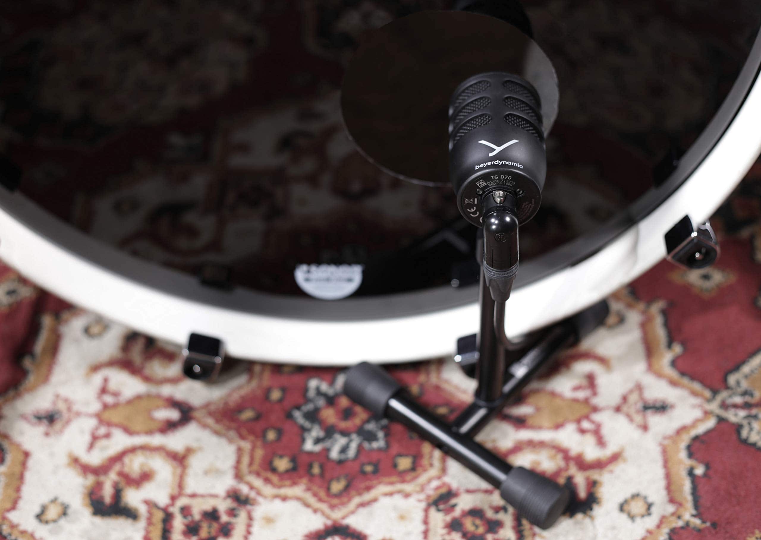 Micrófono dinámico beyerdynamic TG D70 para bombo - Imagen 6