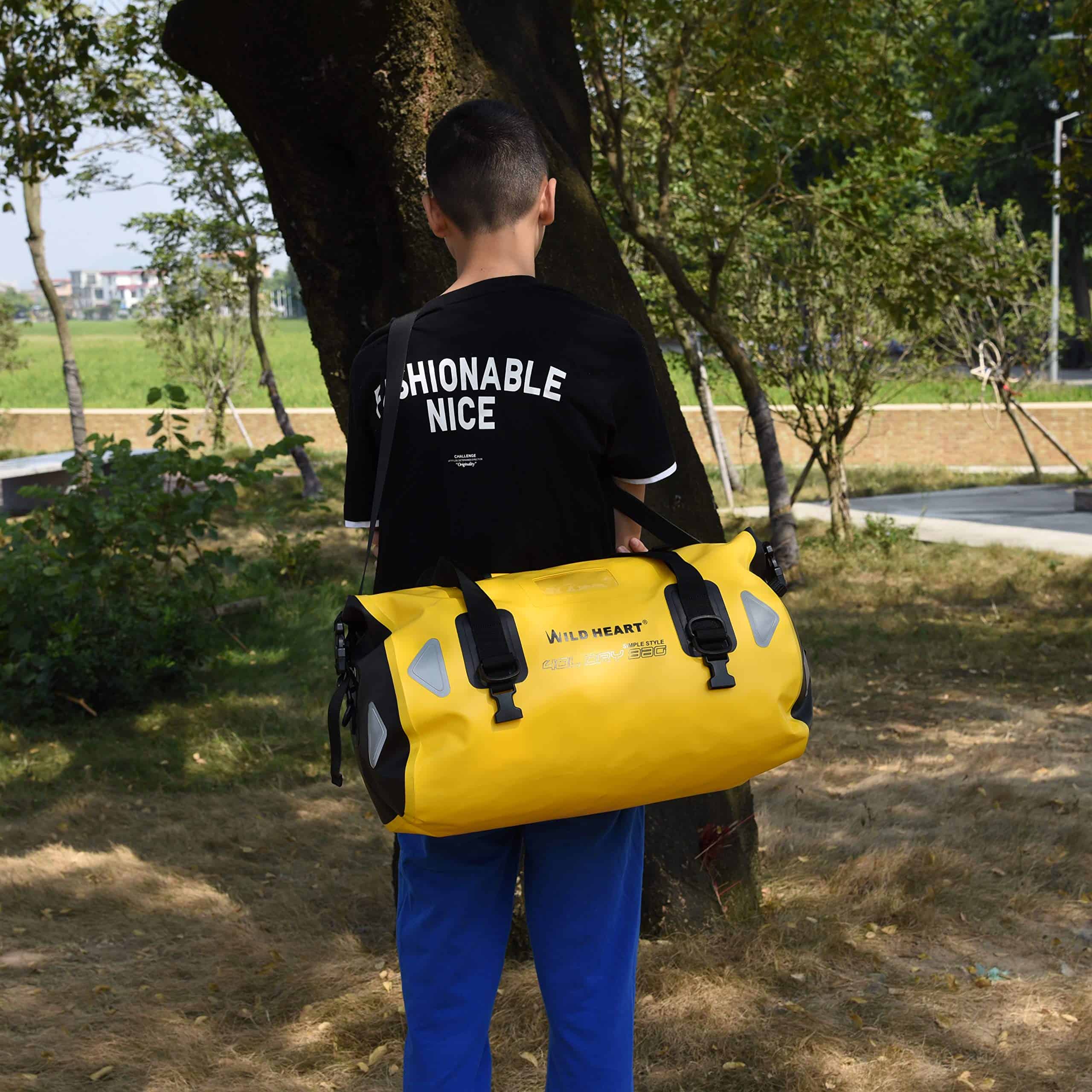 Bolso impermeable WILD HEART de 40L con costuras soldadas - Imagen 4