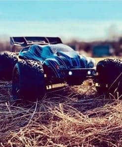 JLB Racing Cheetah 21101 1/10 RC Car para Adultos con Motor