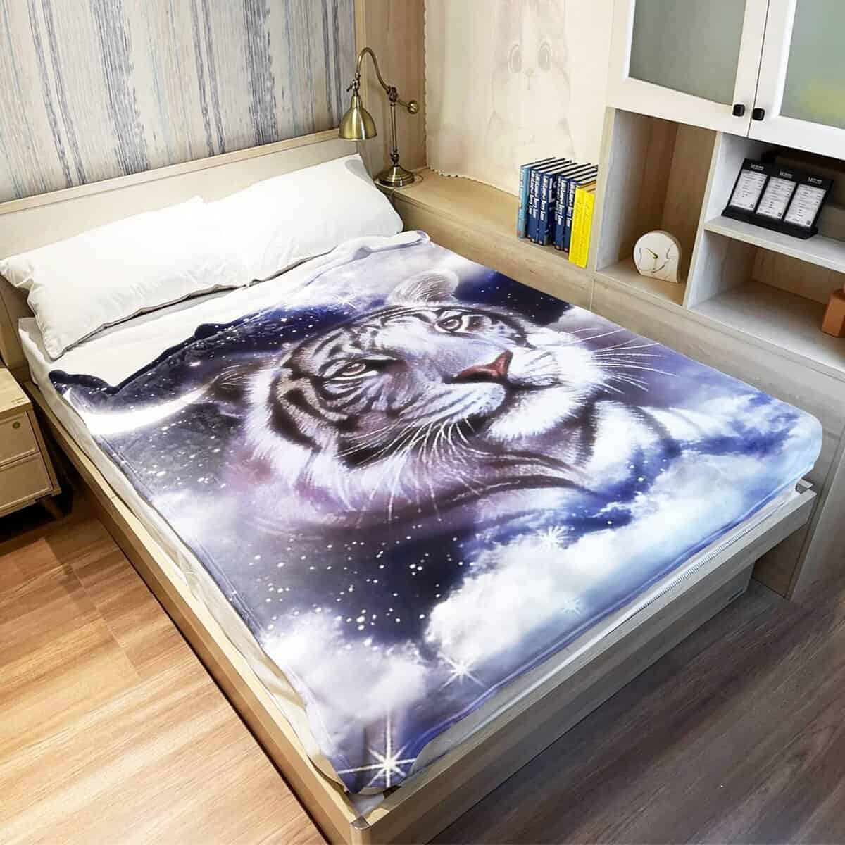 Manta HommomH 60"x80" Blue Moon Tiger Suave y Esponjosa - Imagen 4