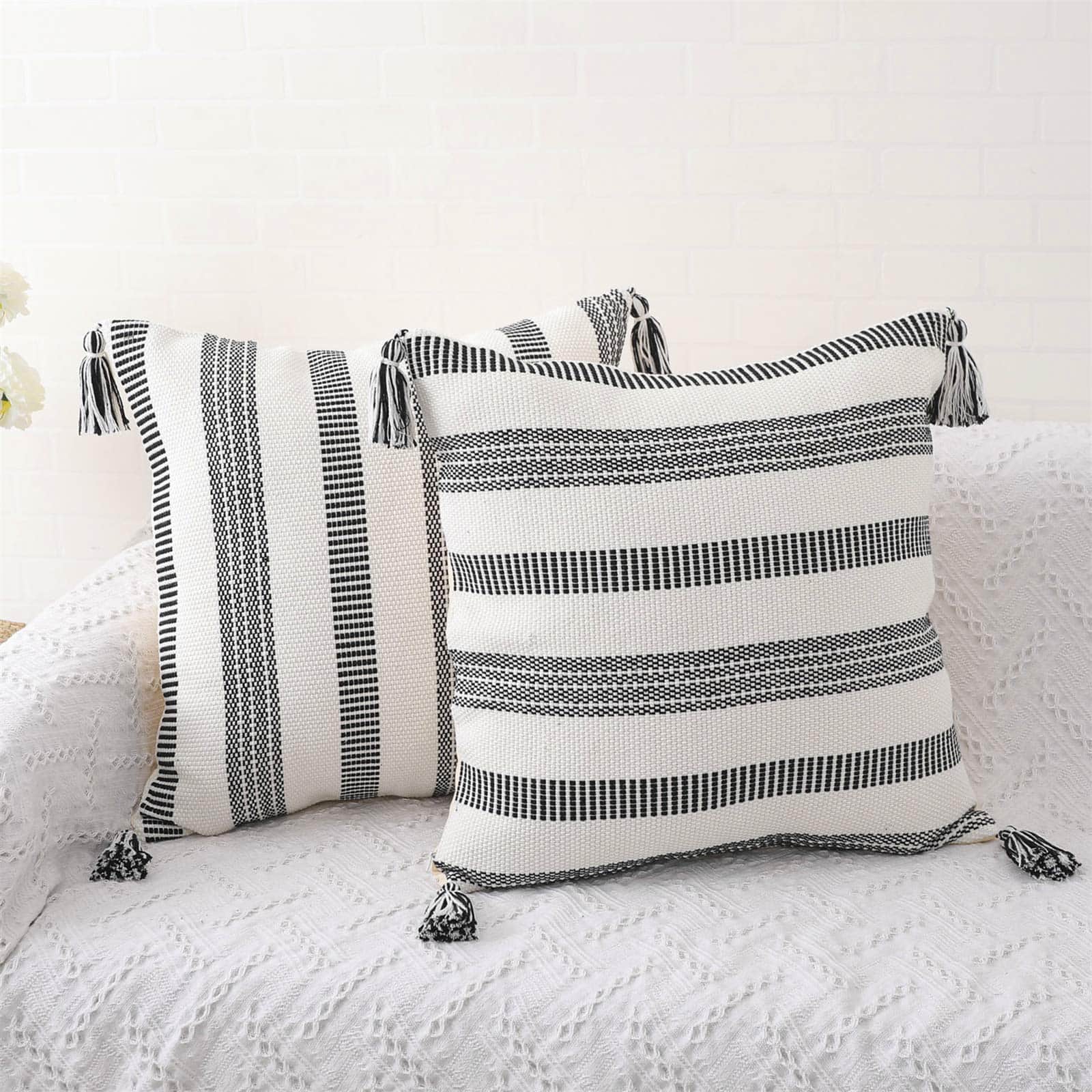 Fundas de Almohada Cuadradas Decorativas SEEKSEE Negras,