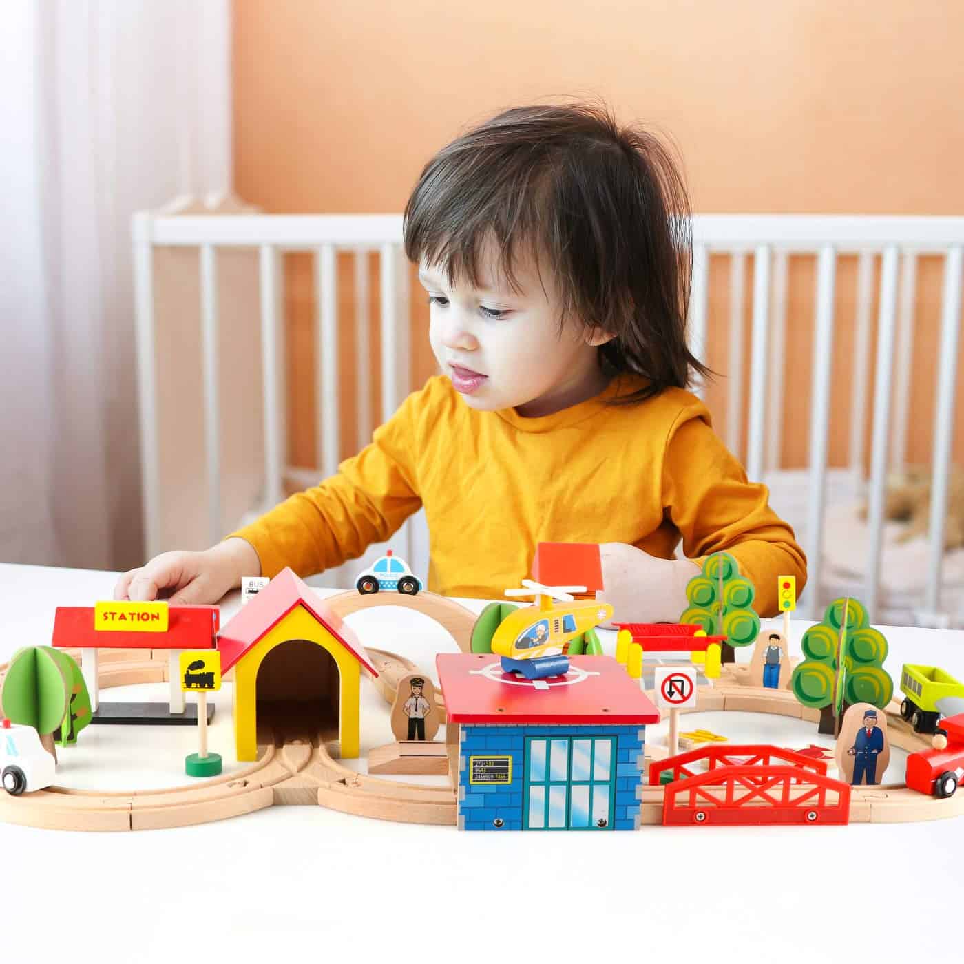 Set de tren de madera Qilay de 69 piezas - Juguetes de tren - Imagen 4