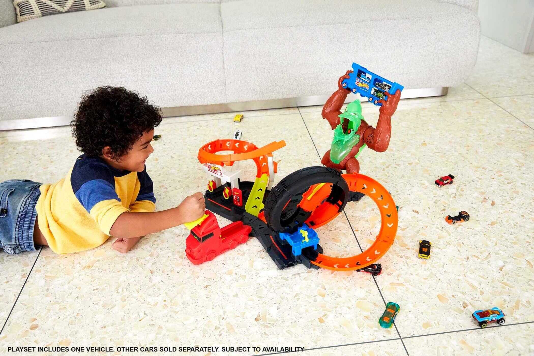 Hot Wheels City Juego de Pista de Coches, Estación de Gas y - Imagen 3