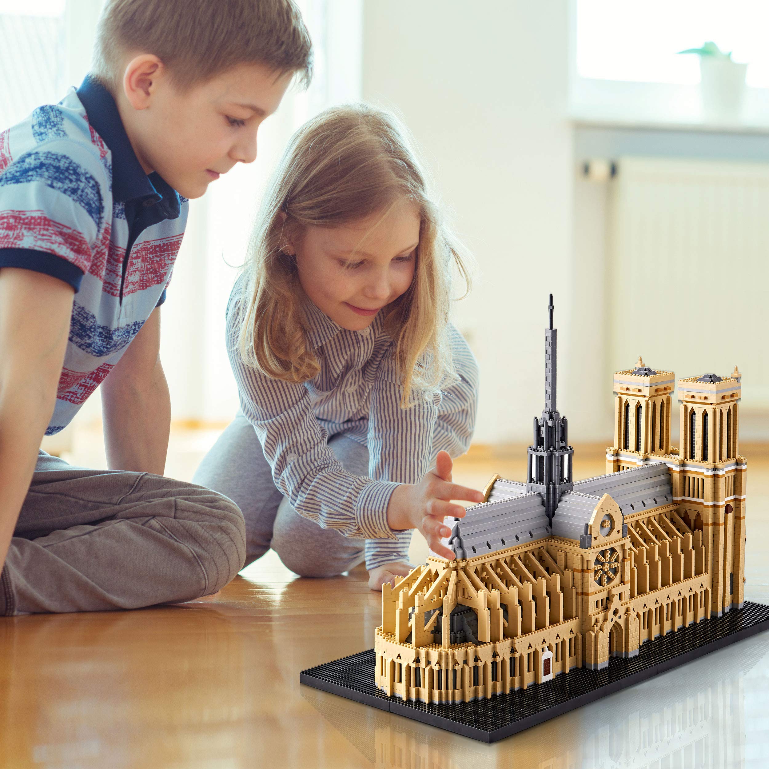 Set de Bloques de Construcción Notre Dame de Paris 7380 PCS - Imagen 9
