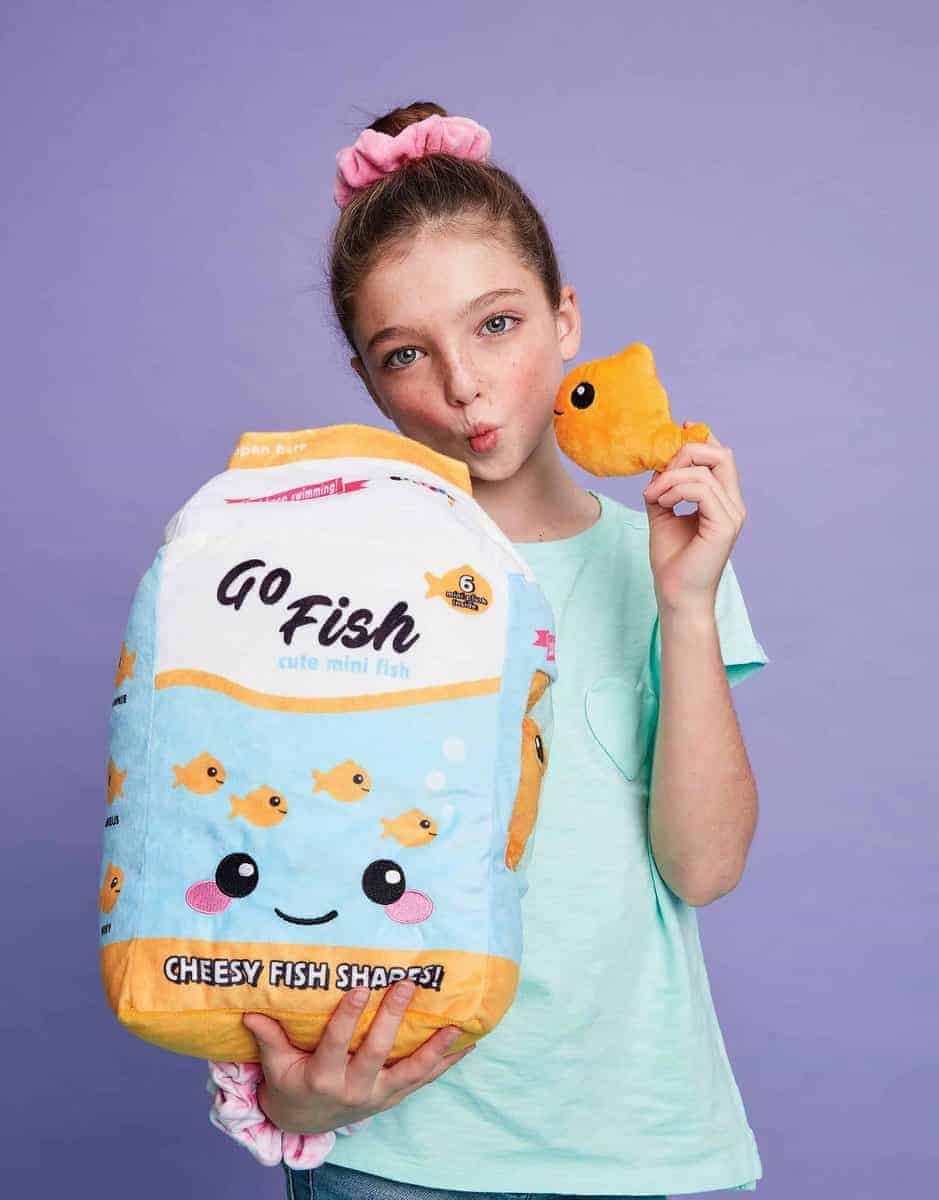 Almohada de juego iscream Play with Your Food! Go Fish! con - Imagen 6