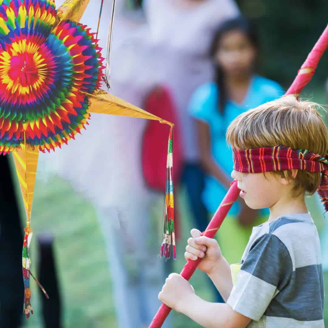 Piñata Estrella Grande con Conos Dorados y Cuerda de 30 - Imagen 7