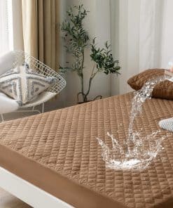ARYURBU Protector de colchón impermeable marrón con cierre