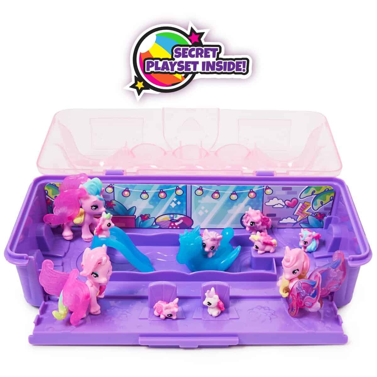 Hatchimals CollEGGtibles, Cartón de Familia Unicornio con - Imagen 5