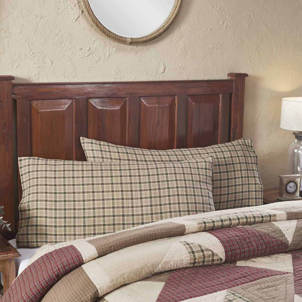 Fundas de Almohada a Cuadros Cider Mill de VHC Brands para