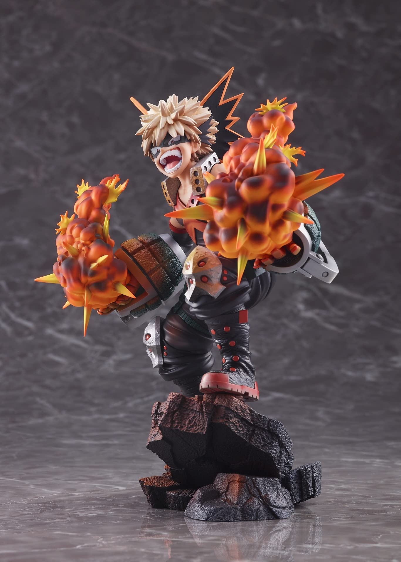 Figura My Hero Academia: Katsuki Bakugo a Escala 1:8 de la - Imagen 9