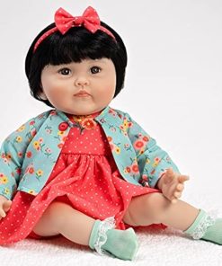 Paradise Galleries Bebé niña asiática realista renacida -