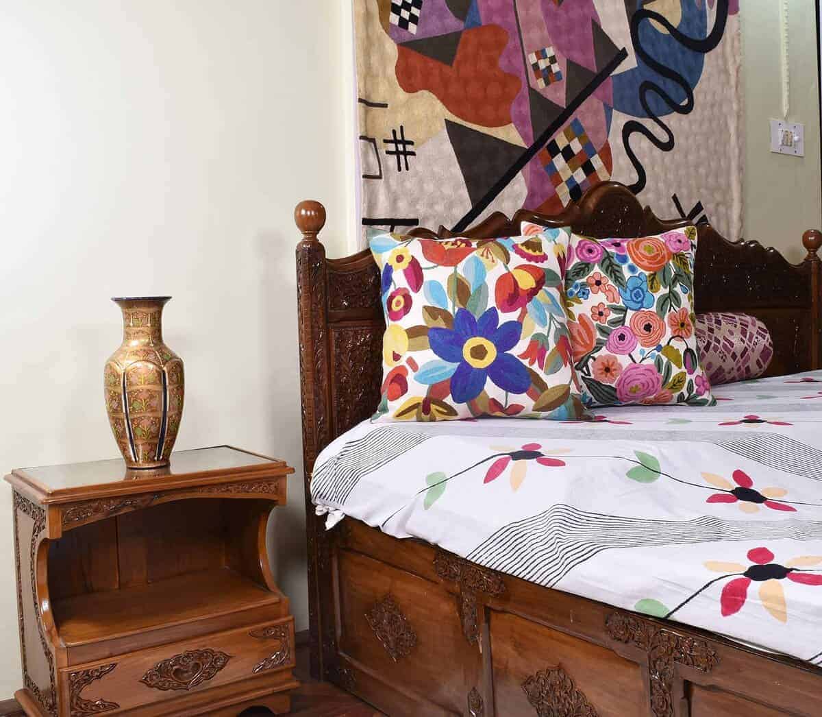 Funda de cojín con diseño de flores de cachemira en crema y - Imagen 6