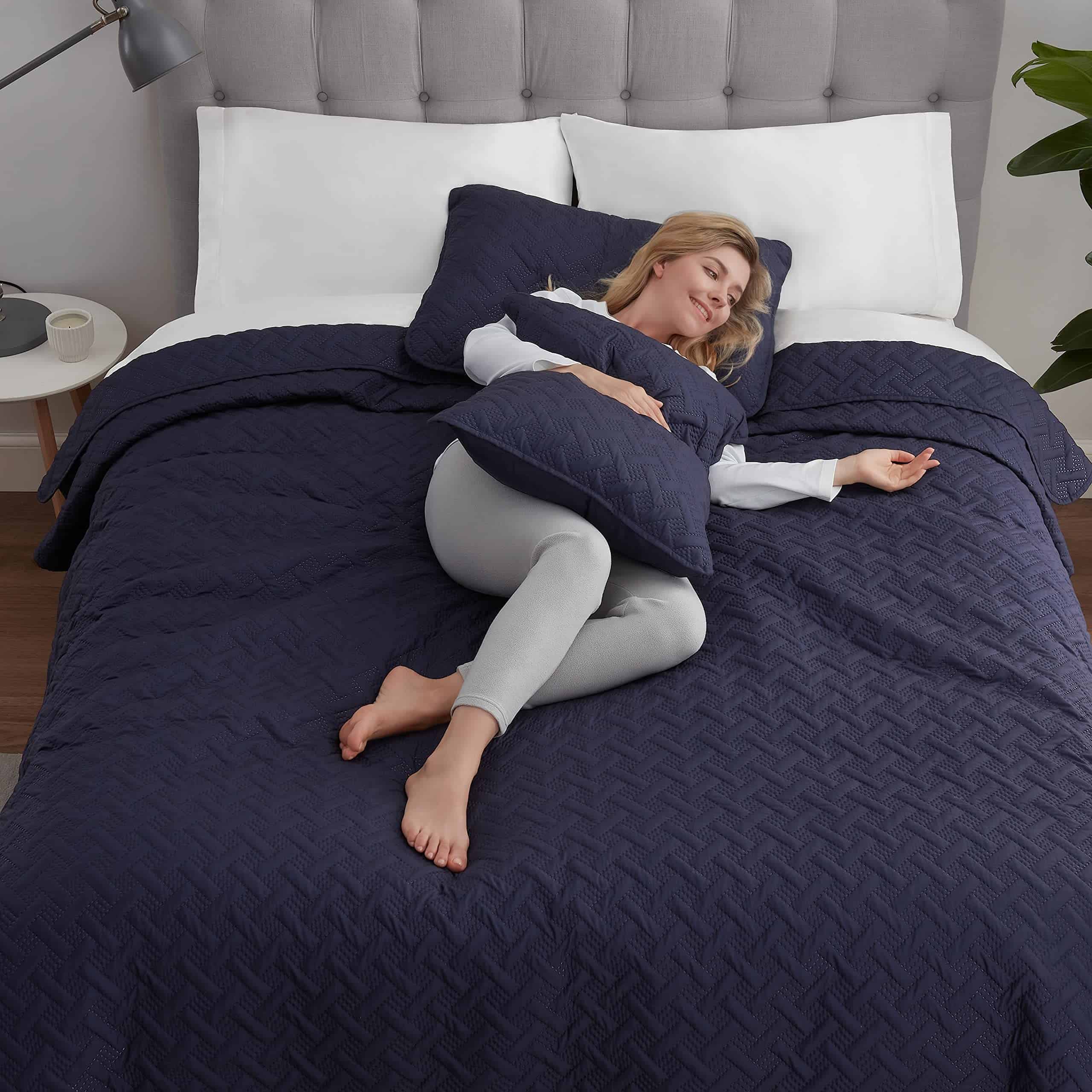 Juego de cama Serta ComfortSure Soft de 3 piezas para - Imagen 4