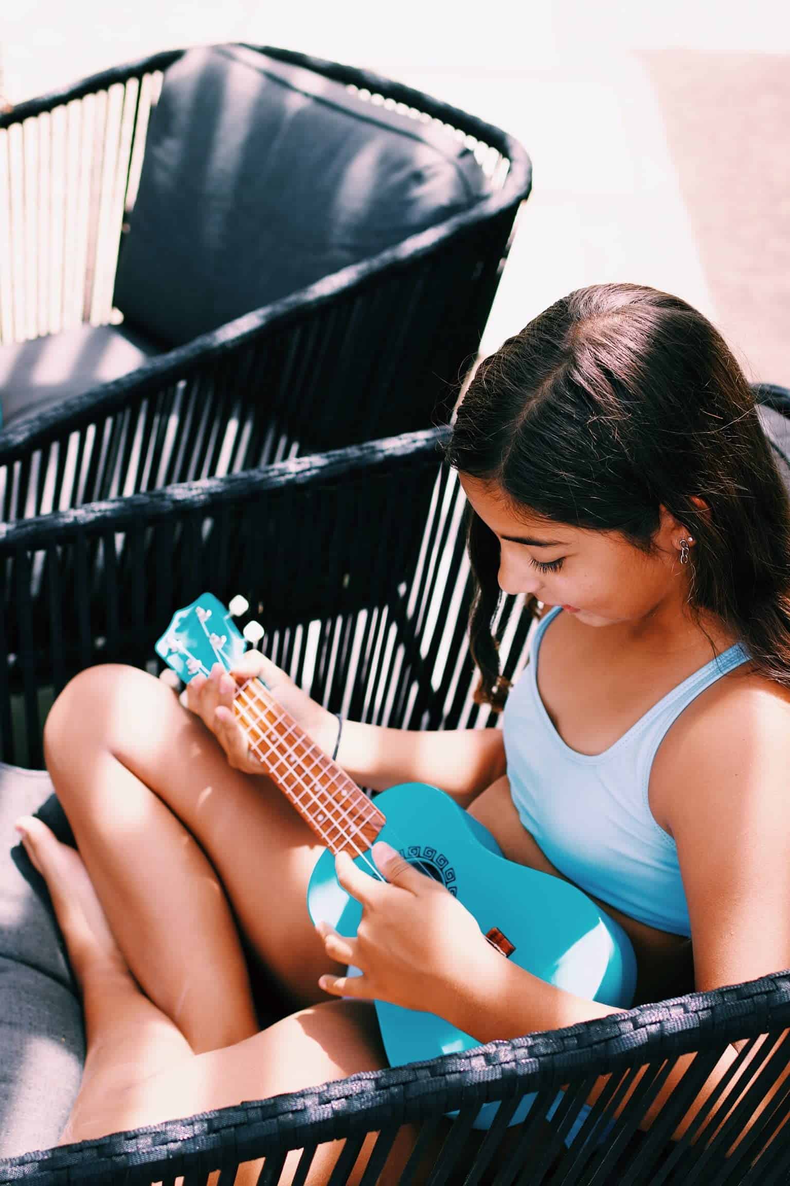 Ukulele Soprano Seafoam Green KaKo'o - Afinadores de Metal - Imagen 8