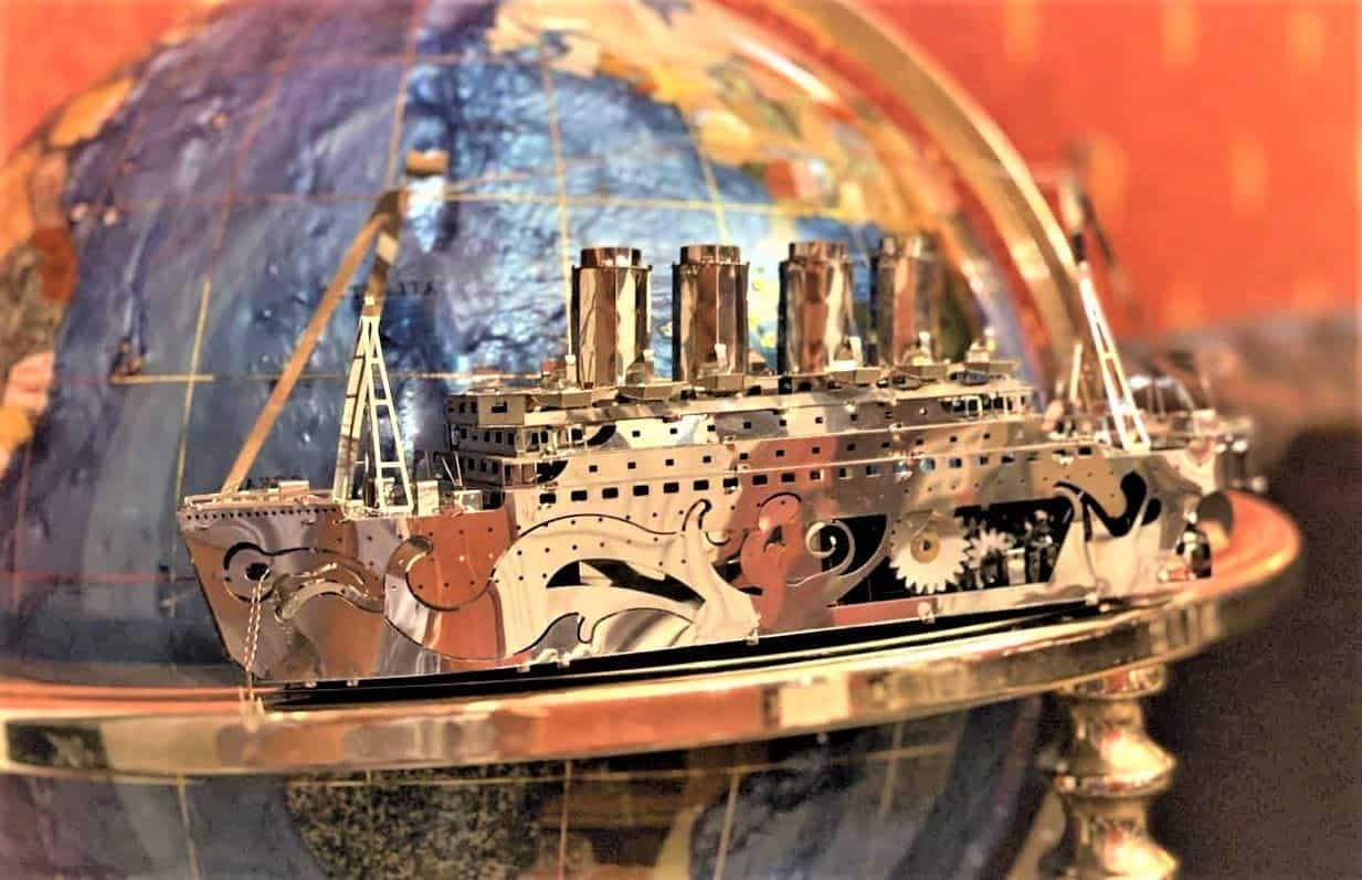 Modelo de Titanic perdido en el mar a escala de acero - Imagen 5