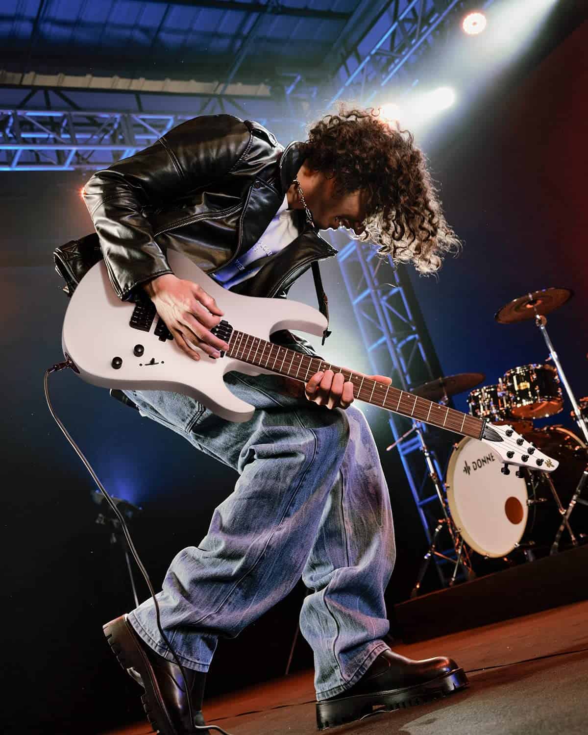 Guitarra Eléctrica de Cuerpo Sólido Donner, Acabado Mate 39 - Imagen 7