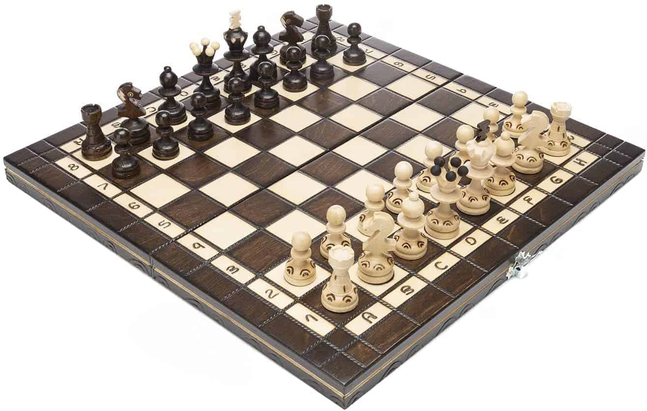 Hermoso juego de ajedrez de madera hecho a mano -Brown