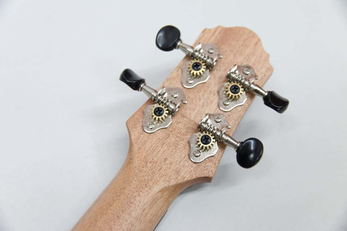 Crafter UC-250C Bundle de Ukulele Concert Koa con Bolsa de - Imagen 9