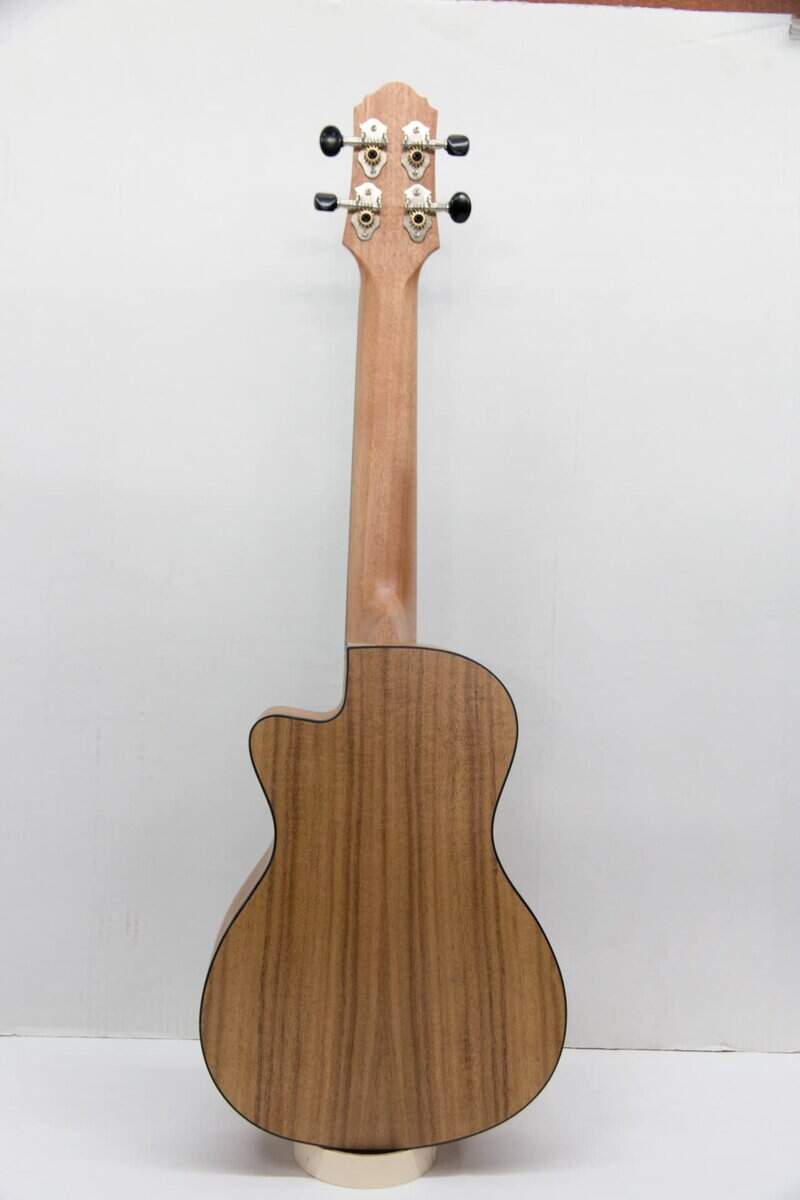 Crafter UC-250C Bundle de Ukulele Concert Koa con Bolsa de - Imagen 4