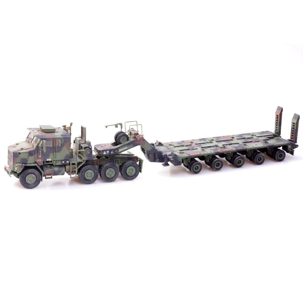 Camión Transportador de Equipo Pesado M1070 a Escala 1:72