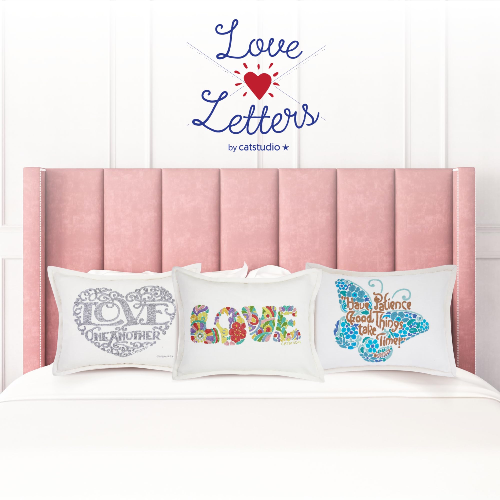 Almohada Bordada a Mano Catstudio en Rosa y Rojo con Diseño - Imagen 8