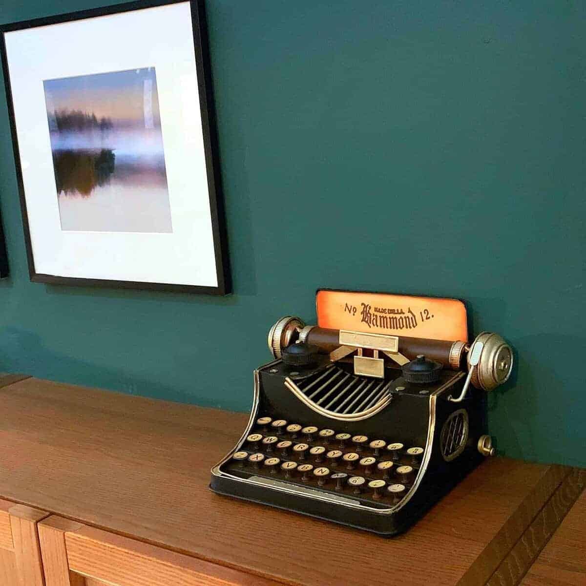 Alcancía Retro Vintage de Lata con Modelo de Máquina de - Imagen 4