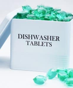 Contenedor metálico para cápsulas de detergente para