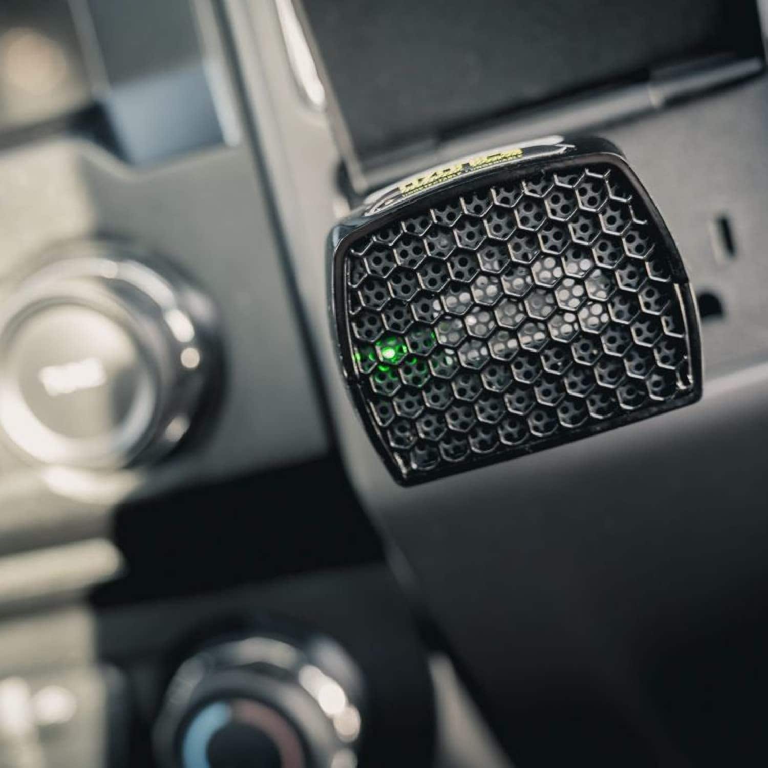 Generador de Ozono Ozonics Micro3 para Autos - Eliminador - Imagen 7