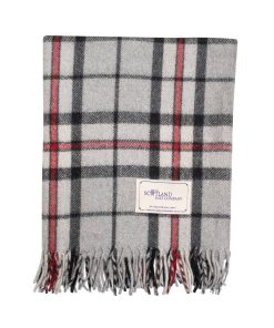 Manta de lana reciclada en tartán gris Thomson de The